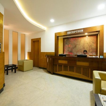 Comfy Luxury Hotel Бенґалуру Екстер'єр фото