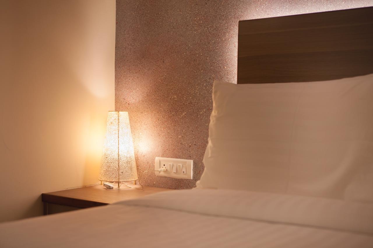 Comfy Luxury Hotel Бенґалуру Номер фото